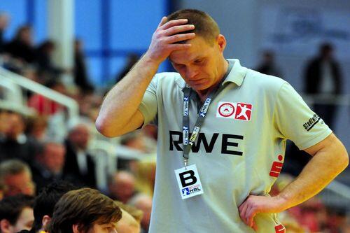 Essens Trainer Kristof Szargiej  verzweifelt hier an seiner Mannschaft. Der Klub hat jetzt aber ganz andere Sorgen. Essen ist pleite.