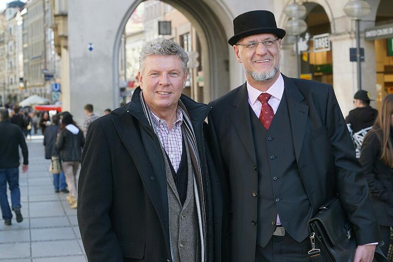 Münchens künftiger OB Dieter Reiter (links) mit Wolfgang Zeilnhofer-Rath von Wählergruppe Hut.