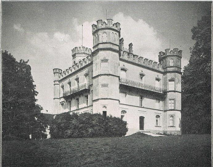 Historische Aufnahme von Schloss Berg.