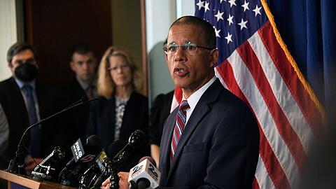 Der Generalstaatsanwalt von Maryland, Anthony Brown, kommentiert die Veröffentlichung des geschwärzten Berichts über sexuellen Kindesmissbrauch in der katholischen Erzdiözese Baltimore.