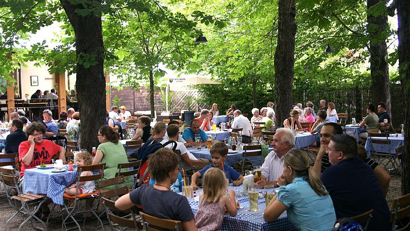 An schönen Tagen füllt sich der Biergarten schnell – für schlechtere gibt’s einen Wintergarten. An schönen Tagen füllt sich der Biergarten schnell – für schlechtere gibt’s einen Wintergarten.