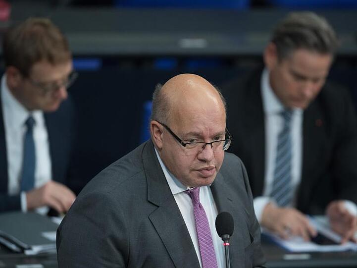 Peter Altmaier kündigt eine Förderung in Milliardenhöhe für die Produktion von Batteriezellen an.