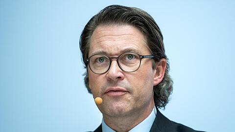 Das Bundesverkehrsministerium weist darauf hin, dass das im Fall Philipp Amthor in die Kritik geratene US-Unternehmen Augustus Intelligence vom Ministerium nicht finanziell unterstützt wird.