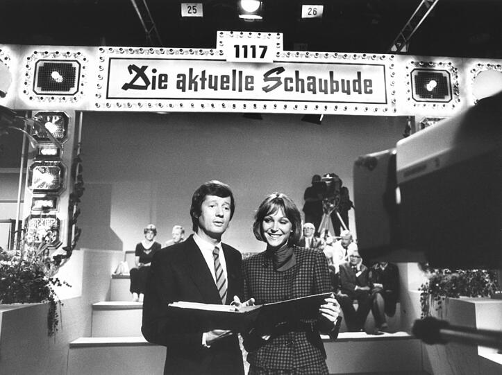 Ihr Debüt gab die 54-Jährige 1984 in der NDR-Sendung die "Aktuelle Schaubude".