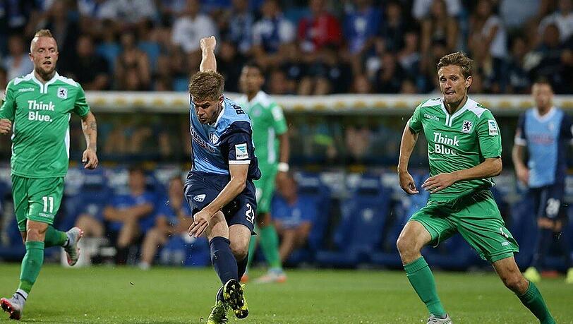 Trifft die Löwen mitten ins Herz: Simon Terodde mit dem entscheidenden 1:0 für den VfL Bochum. Trifft die Löwen mitten ins Herz: Simon Terodde mit dem entscheidenden 1:0 für den VfL Bochum.