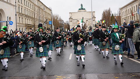 Dudelsackspieler durften bei der großen St.-Patrick's-Day-Parade in München natürlich auch nicht fehlen.