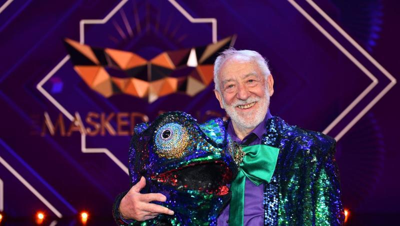 Dieter Hallervorden wurde in "The Masked Singer" enttarnt. Dieter Hallervorden wurde in "The Masked Singer" enttarnt.
