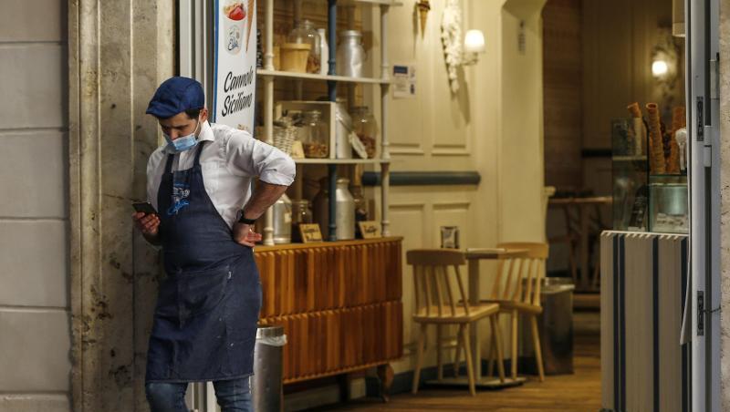 In Italien müssen nun landesweit alle Restaurants und Bars um 18 Uhr für Gäste schließen.