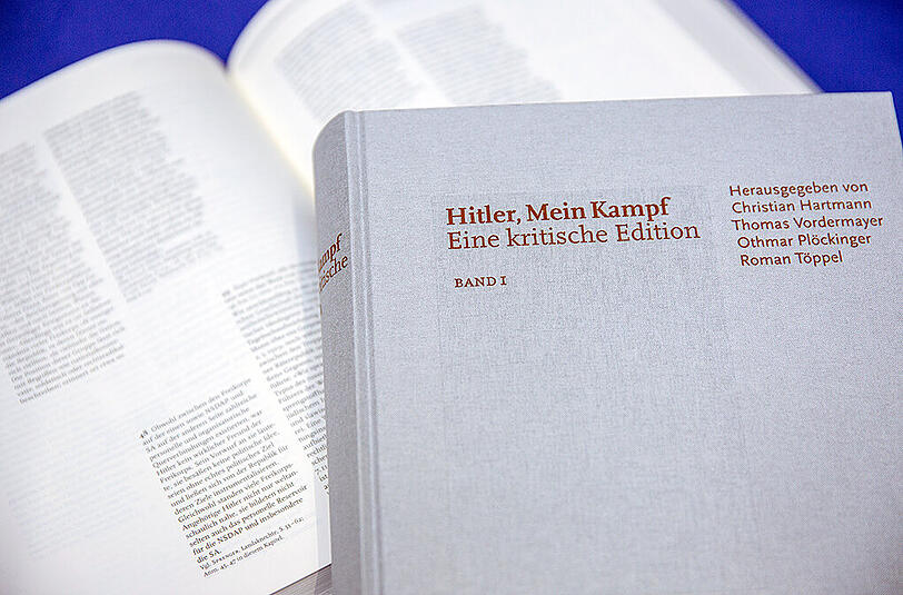 Die beiden Bände von "Hitler, Mein Kampf - Eine kritische Edition" entwickeln sich zum Bestseller.