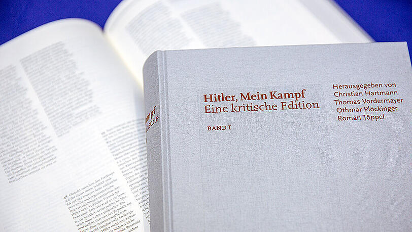 Die beiden Bände von "Hitler, Mein Kampf - Eine kritische Edition" entwickeln sich zum Bestseller. Die beiden Bände von "Hitler, Mein Kampf - Eine kritische Edition" entwickeln sich zum Bestseller.