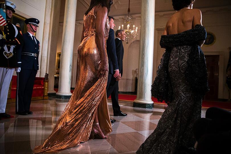 Auch von hinten das Kleid von Michelle Obama ganz schon sexy.