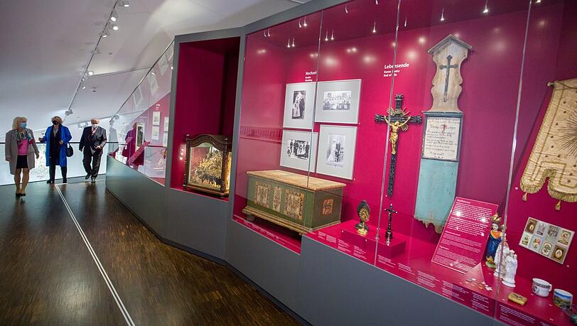 Ein Teil der Ausstellung im neuen Museum. Ein Teil der Ausstellung im neuen Museum.