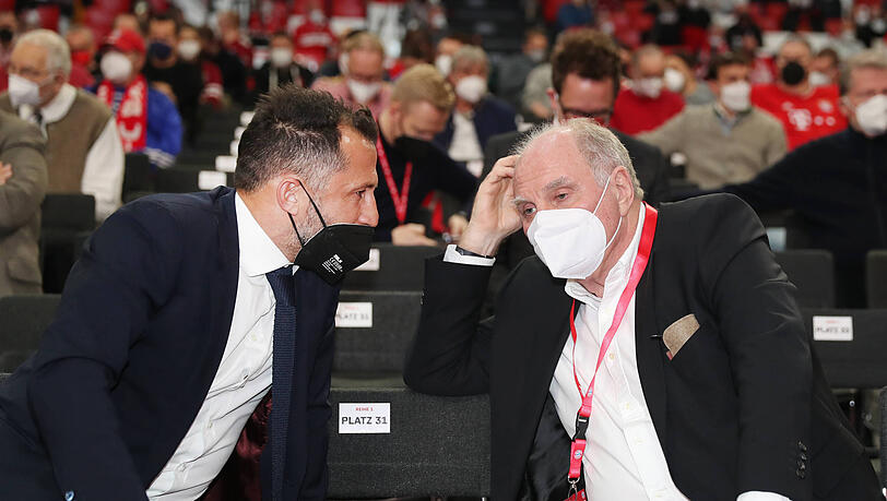 Wie viel hat Uli Hoeneß (r.) noch beim FC Bayern mitzureden? Für Felix Magath könnte der Einfluss des Ehrenpräsidenten zum Problem werden – auch für Sportdirektor Hasan Salihamidzic (l.).