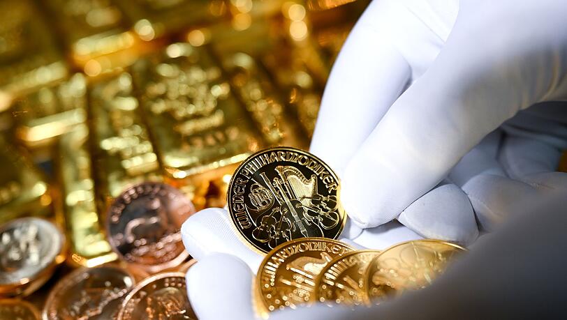 Erbeutet wurden unter anderem Luxusuhren und Goldm&uuml;nzen. (Symbolbild)