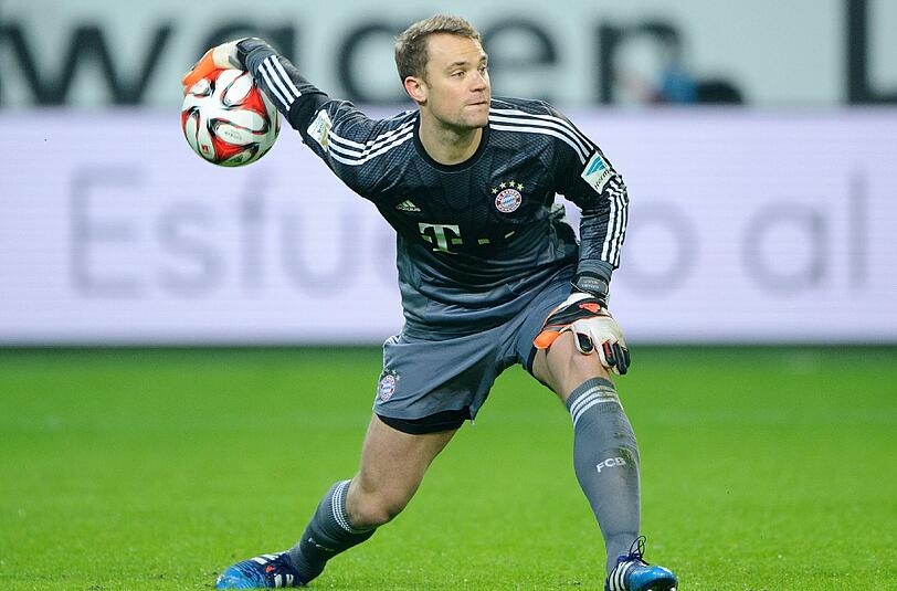 MANUEL NEUER - NOTE 3 - Glück bei Sakais Schlenzer an den Außenpfosten (27.). Der Welttorhüter machte nicht so viele Ausflüge wie sonst, aber auch kaum gefordert von der mauen VfB-Offensive. Ein Zu-Null-Spiel tut ja auch mal wieder gut.