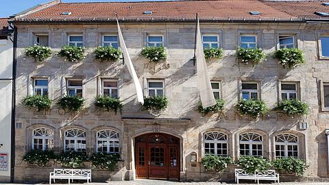 Ein historisches Wahrzeichen Bayreuths, das Hotel Goldener Anker.