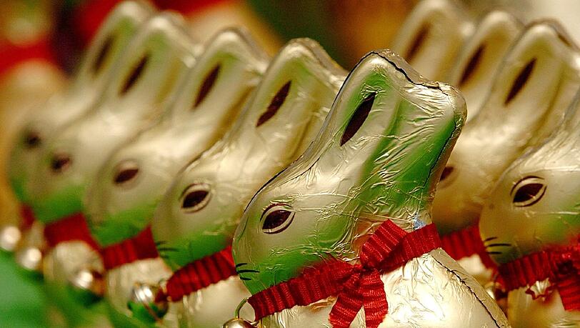 Lindt war seit mehr als einem Jahrzehnt gegen den aus ihrer Sicht zu ähnlichen Riegelein-Hasen vorgegangen. Hier ist das Hasen-Modell von Lindt zu sehen. Lindt war seit mehr als einem Jahrzehnt gegen den aus ihrer Sicht zu ähnlichen Riegelein-Hasen vorgegangen. Hier ist das Hasen-Modell von Lindt zu sehen.