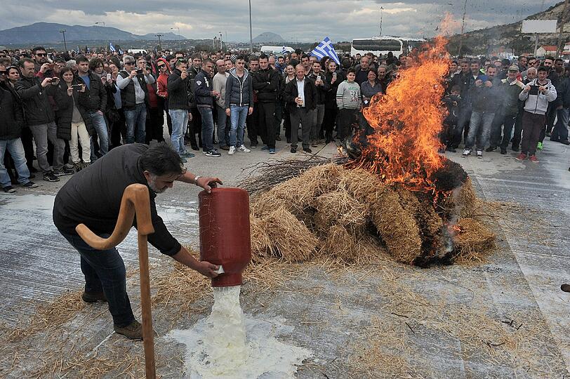 In Griechenland protestierten die Menschen gegen Reformen der Regierung.