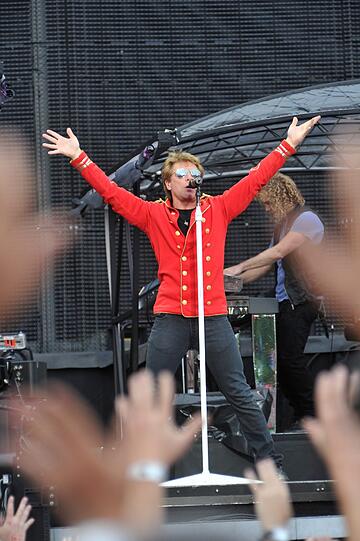 Bon Jovi rocken das Olympiastadion: Die besten Bilder