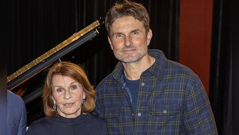 Senta Berger arbeitete mit ihrem Sohn Simon Verhoeven an "Ach, diese L&uuml;cke, diese entsetzliche L&uuml;cke".