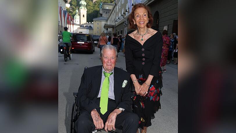 Toni Meggle im vergangenen Jahr mit seiner Ehefrau bei den Salzburger Festspielen. Toni Meggle im vergangenen Jahr mit seiner Ehefrau bei den Salzburger Festspielen.