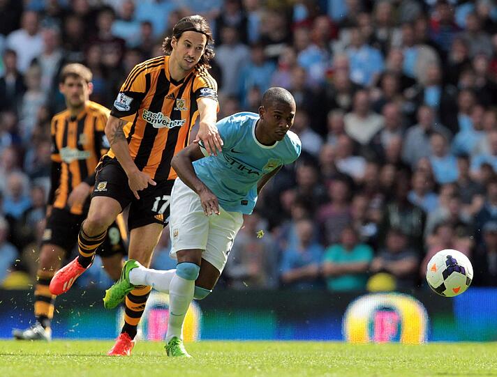 Fast schon traditionell "locker" sitzt das Geld bei Manchester City in den letzten Jahren. Auch 2013 investiert man großzügig. 40 Millionen Euro werden für Fernandinho überwiesen.