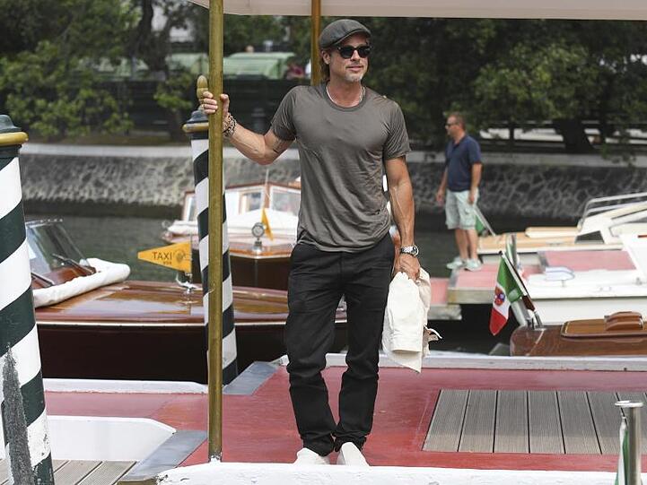 Lässig und cool: Brad Pitt.