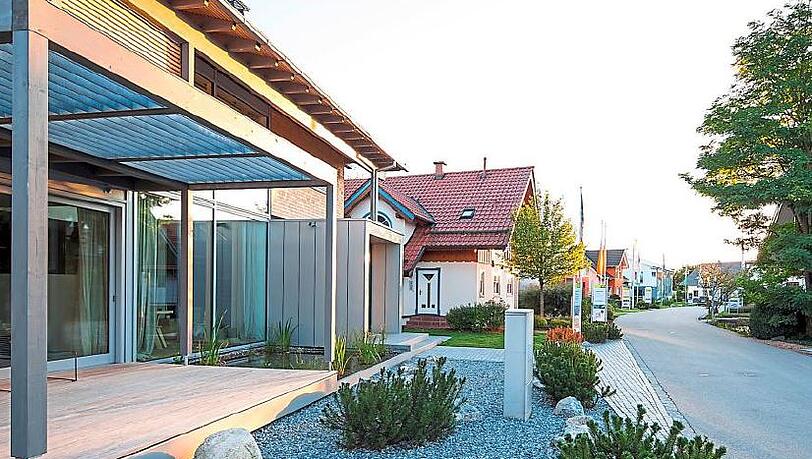 Das Bauzentrum Poing verfügt über diverse Musterhäuser. Das Bauzentrum Poing verfügt über diverse Musterhäuser.