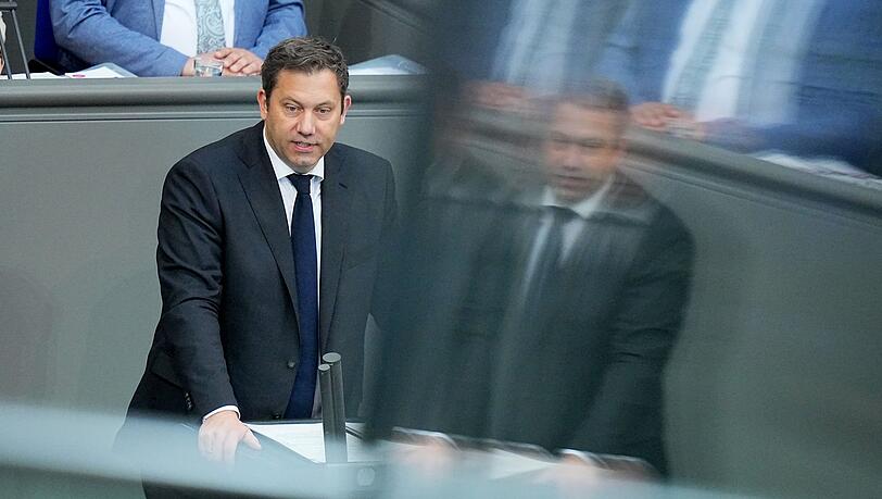 Vizekanzler Lars Klingbeil im Bundestag