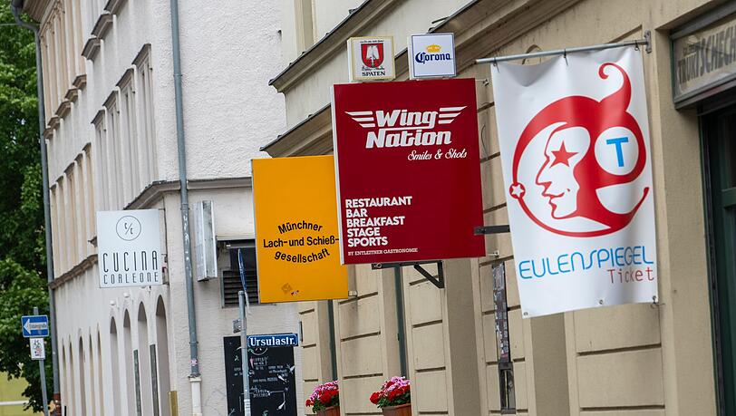 Liegt die Zukunft der Lach- und Schießgesellschaft irgendwo zwischen Chicken Wings und Kabarett?
