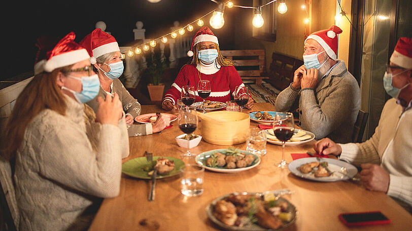 Die AHA-Regeln sind gerade an den Weihnachtsfeiertagen zu beachten.