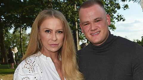 Jenny Elvers mit Sohn Paul: Der 21-Jährige kümmert sich jetzt um die Finanzen seiner Promi-Mama.