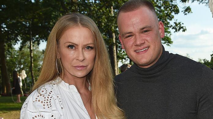 Jenny Elvers mit Sohn Paul: Der 21-Jährige kümmert sich jetzt um die Finanzen seiner Promi-Mama.