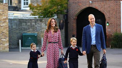 Prinzessin Charlotte in Begleitung ihrer Eltern und ihres Bruders Prinz George.