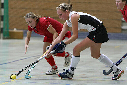 &bdquo;Wir haben nichts zu verlieren&ldquo;: U21-Europameisterin Hannah Krüher (re.) zum Saisonstart gegen Titelhamster Rüsselsheim.