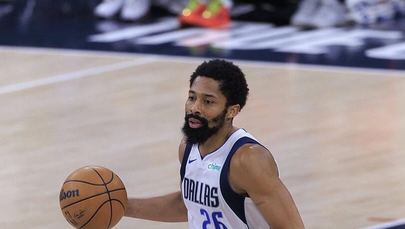 Spencer Dinwiddie im Trikot der Dallas Mavericks.