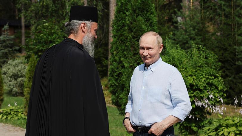 Fast jedes Jahr besucht Putin Kremlchef Putin das orthodoxe Kloster auf der nordrussischen Insel Walaam.