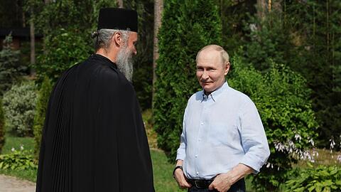 Fast jedes Jahr besucht Putin Kremlchef Putin das orthodoxe Kloster auf der nordrussischen Insel Walaam.