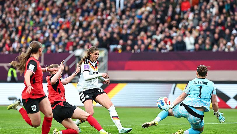 Deutliches Chancenplus f&uuml;r das DFB-Team mit Jule Brand.