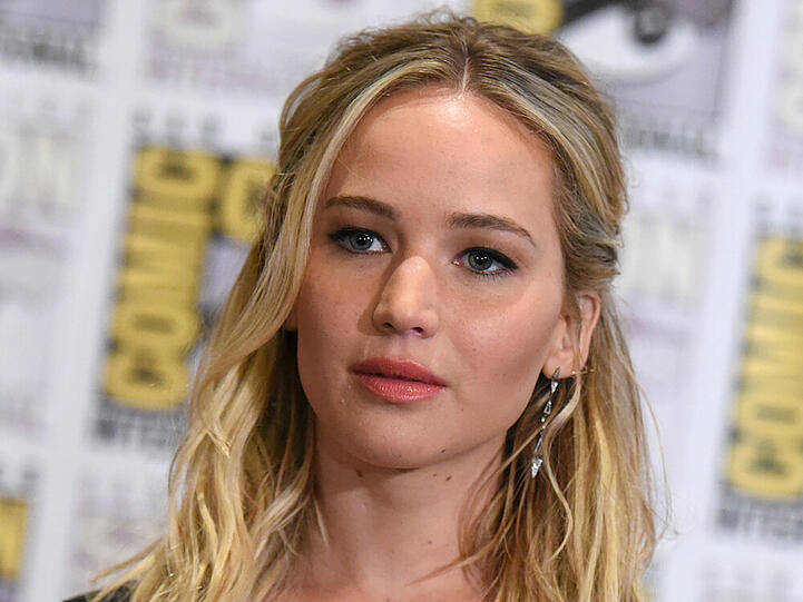 Jennifer Lawrence hält es nicht für nötig, ihre Hände zu waschen
