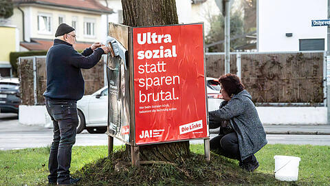 Im Kommunalwahlkampf hat Die Linke in M&uuml;nchen diese Plakate geklebt und Erfolg gehabt. Zum ersten Mal bildet sie eine eigene Fraktion.