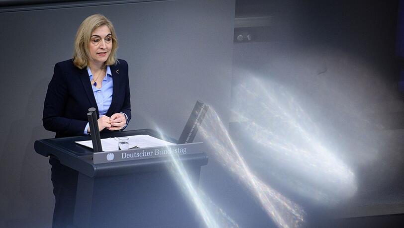 Ministerin Warken wirbt f&uuml;r ihre Sparvorschl&auml;ge und erntet breite Proteste. (Archivbild)
