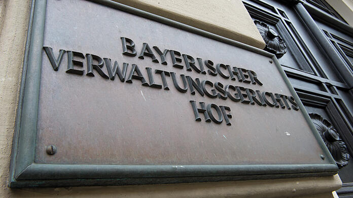 Weil die Grundschule die Atteste nicht akzeptierte, zog die Mutter vor Gericht.