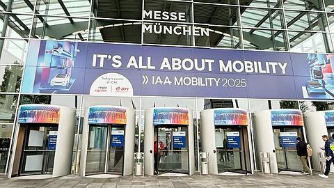 Bei der IAA Mobility 2025 in München stehen unter anderem bidirektionales Laden und autonomes Fahren im Fokus.