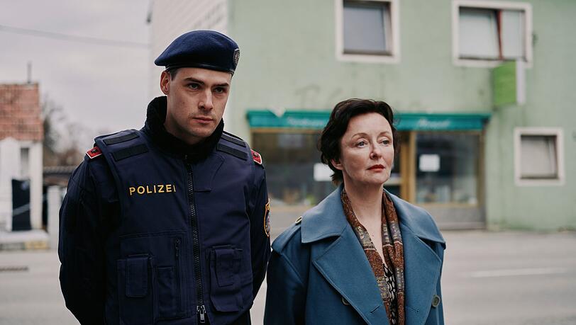 Chefinspektorin Marion Geyer (Regina Fritsch) ermittelt im neuen "Landkrimi" gemeinsam mit Patrick Brandl (Thomas Prenn). Chefinspektorin Marion Geyer (Regina Fritsch) ermittelt im neuen "Landkrimi" gemeinsam mit Patrick Brandl (Thomas Prenn).