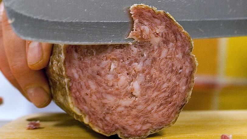 Die betroffene Salami findet sich im Sortiment von Aldi Nord.