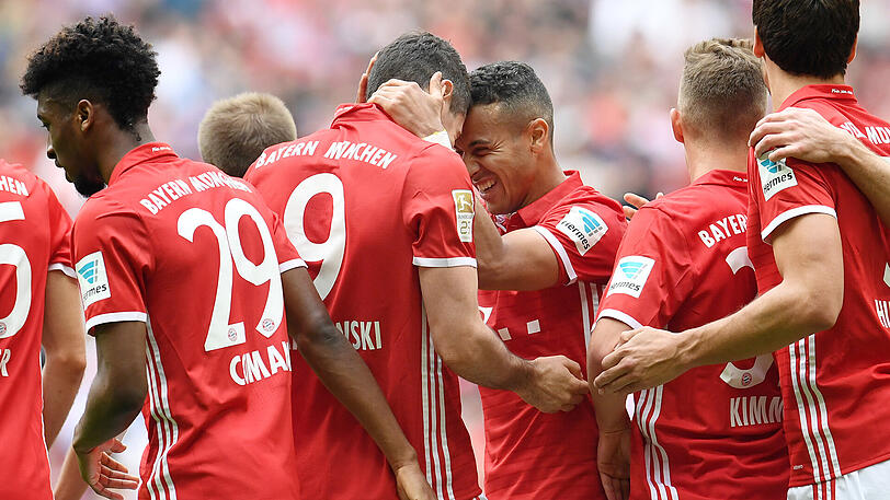 Gleich sechsmal hatten die Bayern im Spiel gegen den FC Augsburg Grund zum Jubeln.