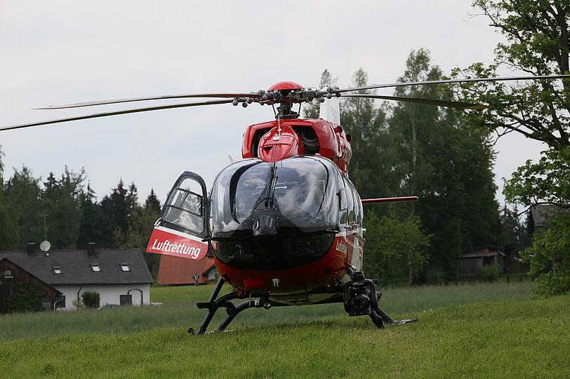Zwei Schwerverletzte bei einem Verkehrsunfall im Landkreis Erding.