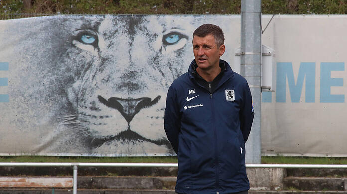 Löwen-Trainer Michael Köllner mit einer langen Einkaufsliste: 8 Spieler will er holen.