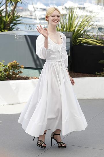 Elle Fanning.